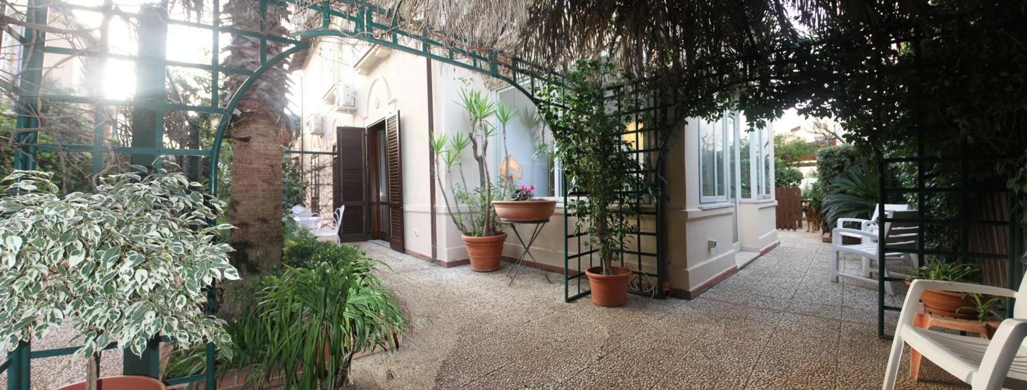 Appartamento A un passo dal mare Lido di Mondello Esterno foto